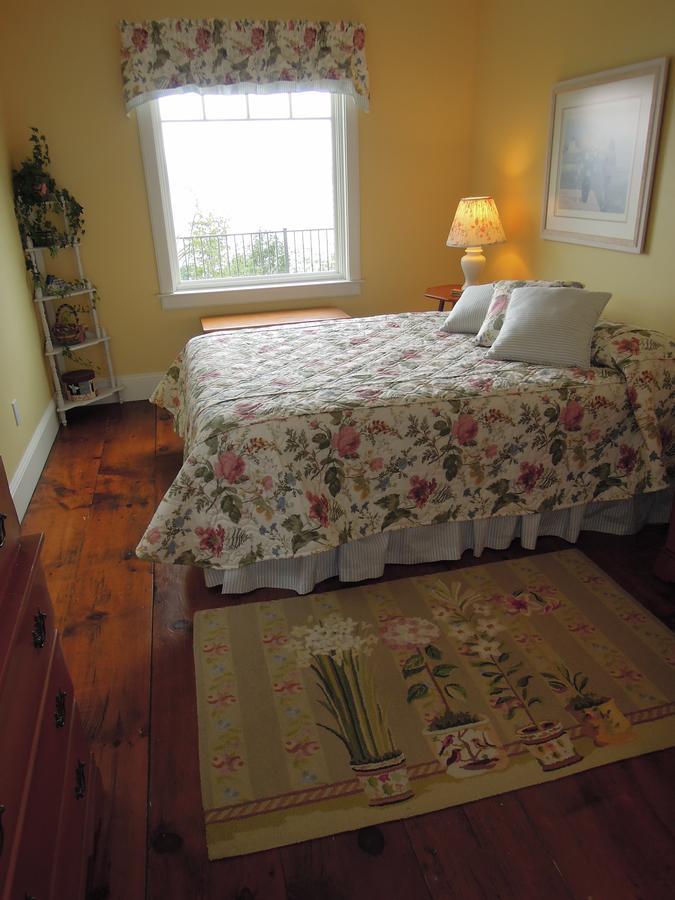 Button Bay Bed And Breakfast Vergennes Exterior photo